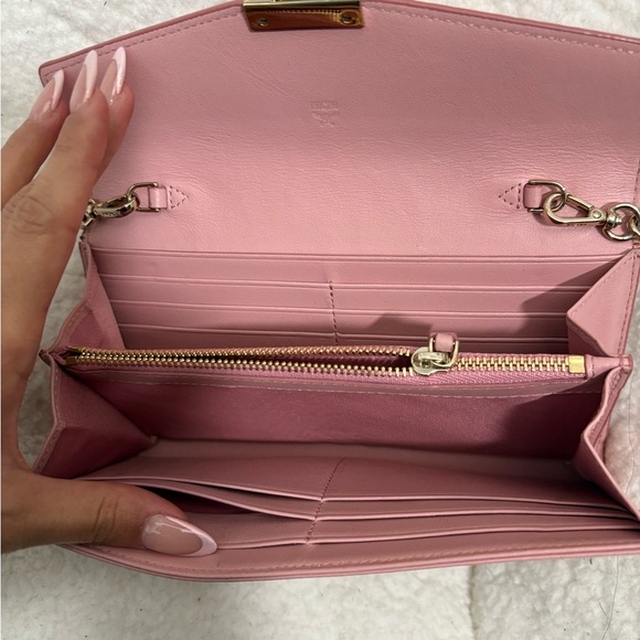 ❌SOLD❌ - Picture 2 of 3